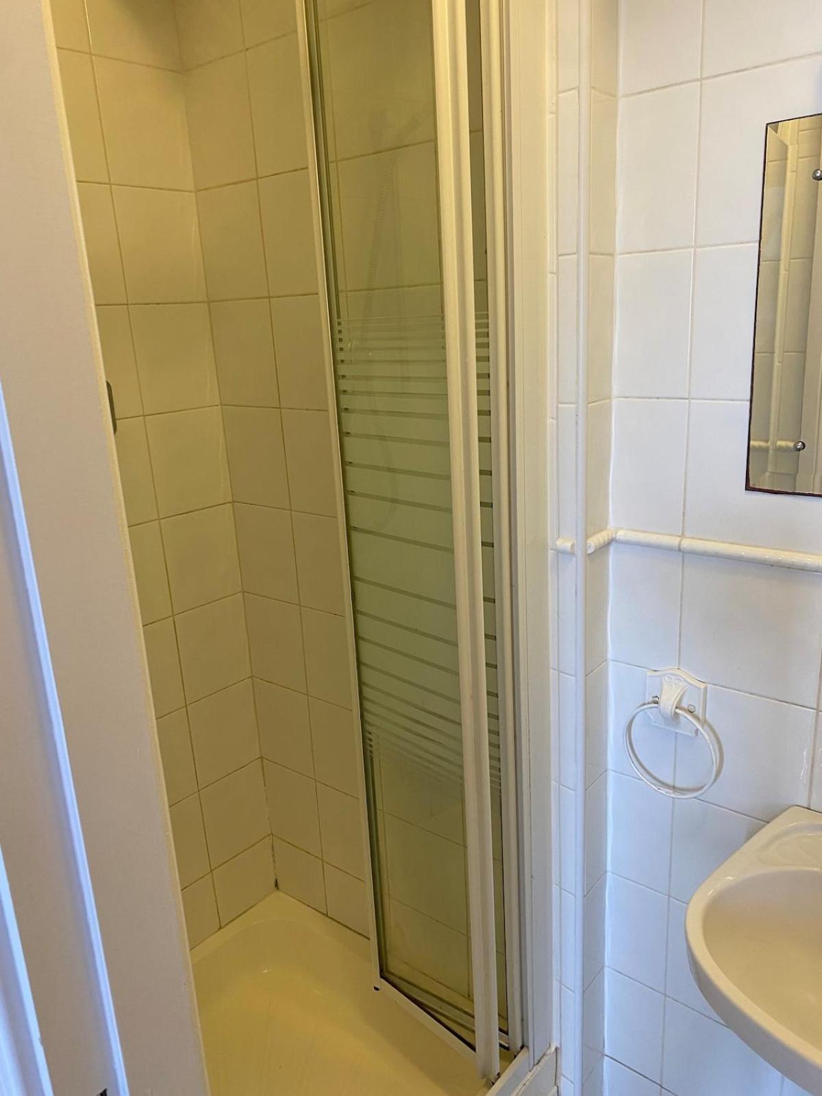 Harbour View - Two Bed With Parking *